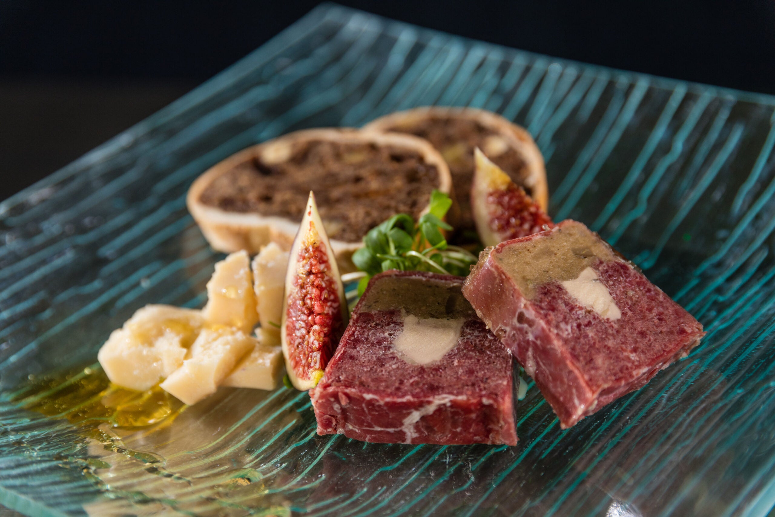 Bündnerfleisch Terrine mit Entenleber von Degusta Manufaktur