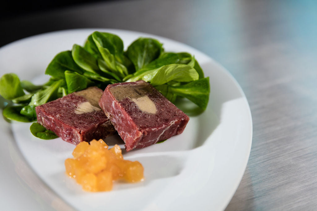 Bündnerfleisch Terrine mit Entenleber von Degusta Manufaktur, Serviervorschlag