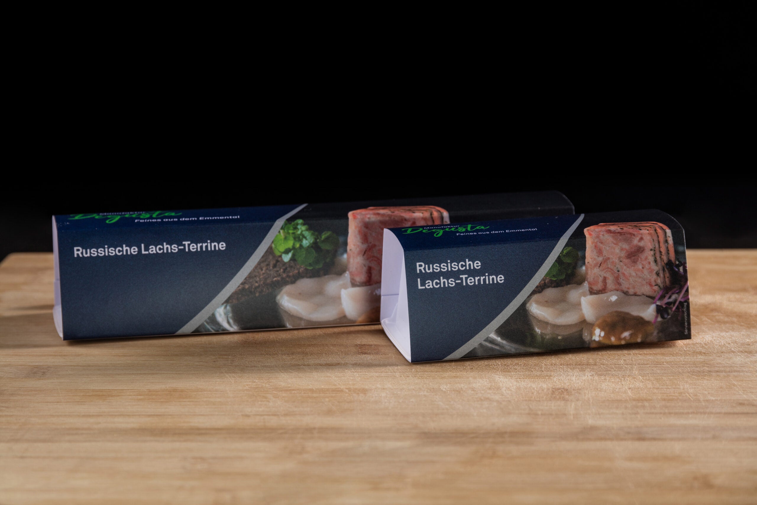 Lachs Terrine Tiefkühlprodukt von Degusta Manufaktur in der Verkaufsverpackung