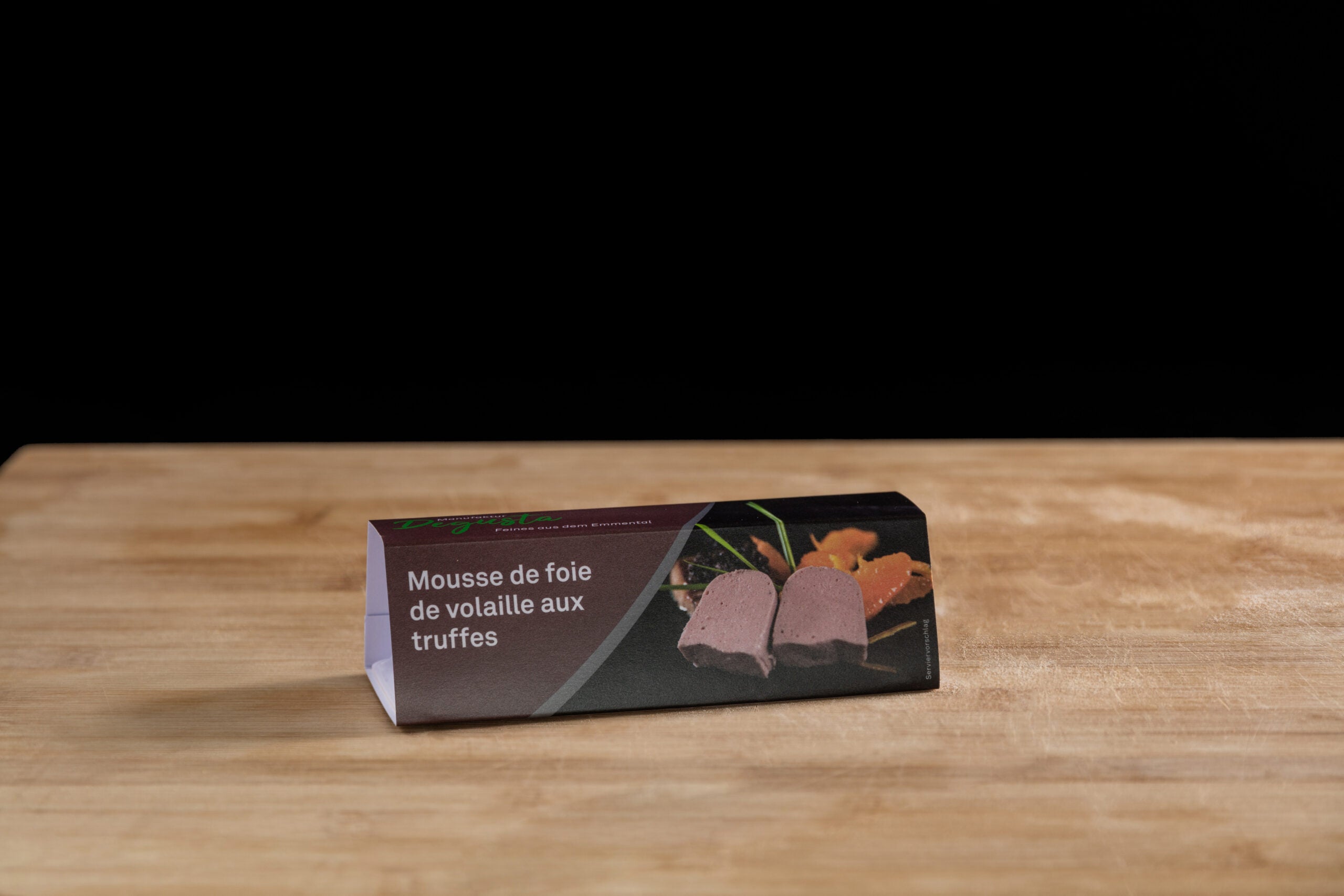 Mousse de foie de volaille aux truffes von Degusta Manufaktur in der Verkaufsverpackung