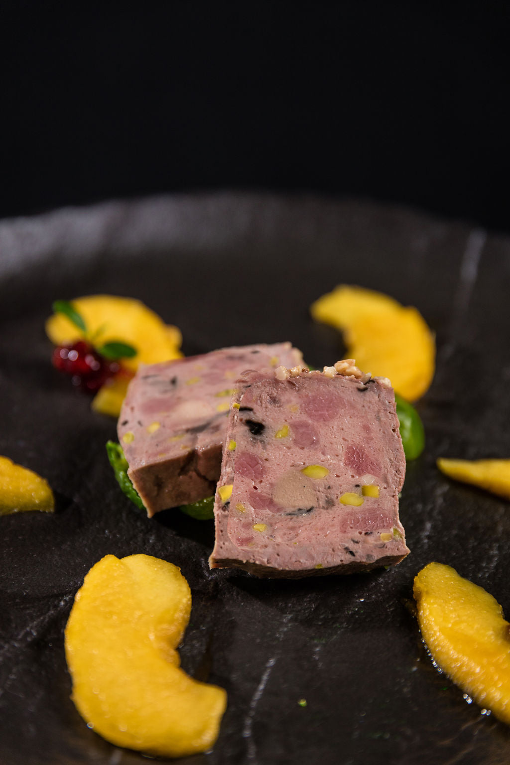 Reh Terrine mit Gänseleberschaum von Degusta Manufaktur, Serviervorschlag