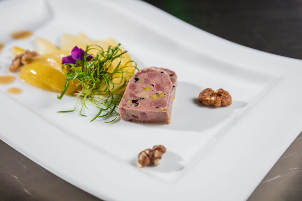 Reh Terrine mit Gänseleberschaum von Degusta Manufaktur, Serviervorschlag