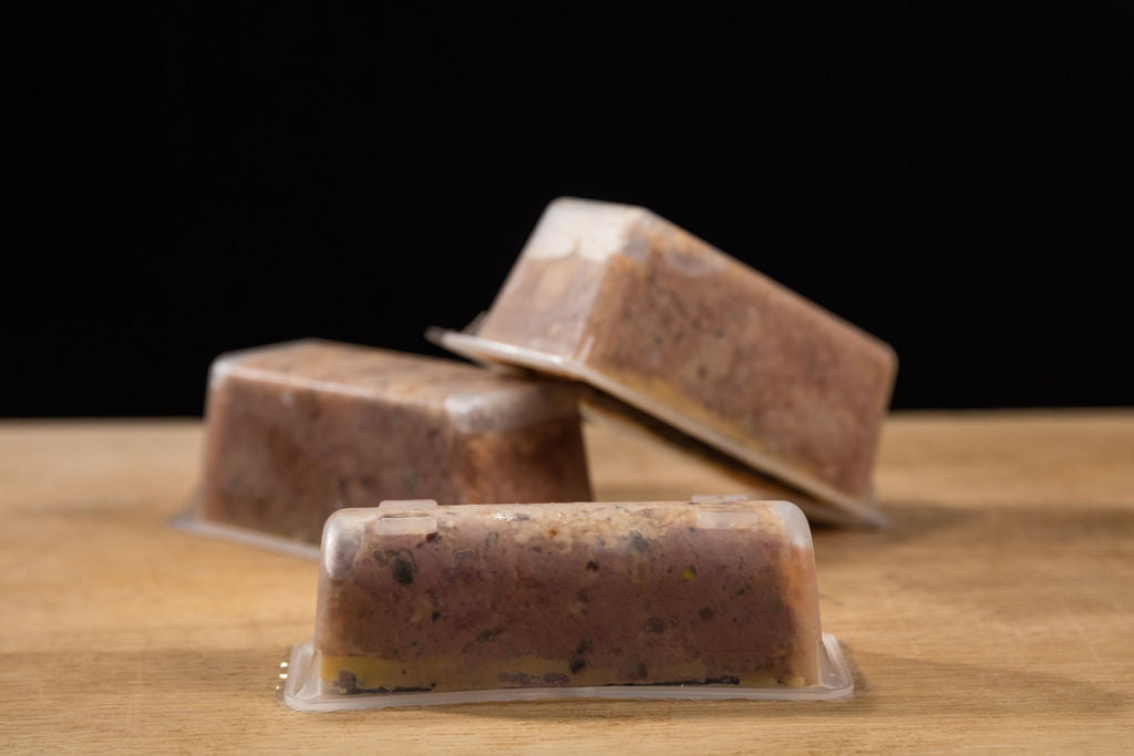 Reh Terrine mit Gänseleberschaum von Degusta Manufaktur, Serviervorschlag