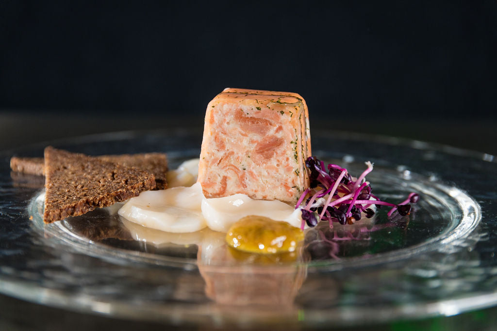 Lachs Terrine Tiefkühlprodukt von Degusta Manufaktur, Serviervorschlag