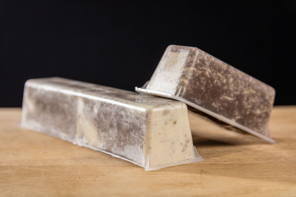 Stör Terrine von geräuchertem Stör von Degusta Manufaktur, Serviervorschlag
