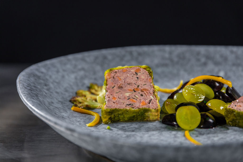 Wildschwein Terrine im Wirsingmantel und Kürbis von Degusta Manufaktur, Serviervorschlag